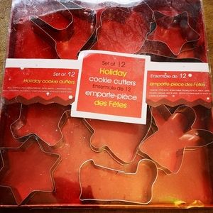 $2/20 Set of ten cookie cutters Loblaws 2006